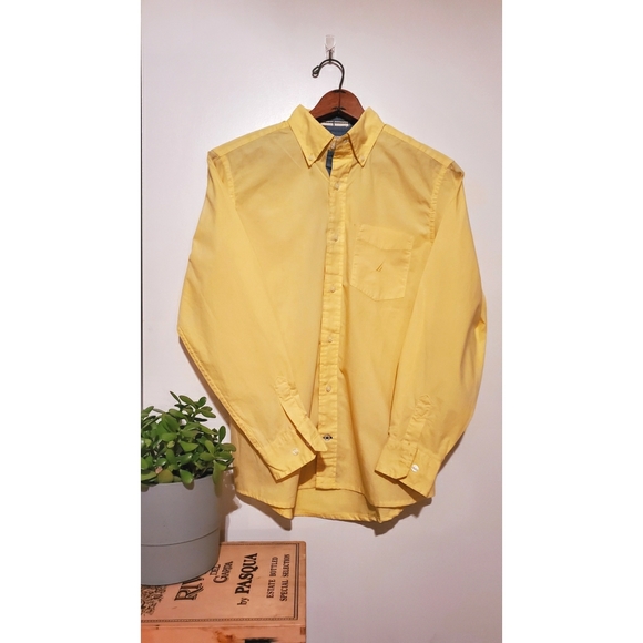 Nautica long-sleeved button-up - Picture 2 of 8